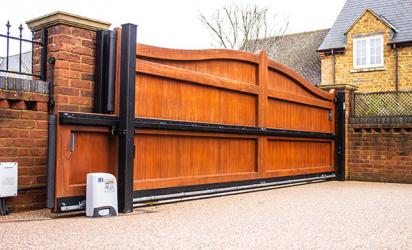 https://advancedfences.com/automatic-driveway-gates/
